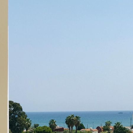 Pool Apartment Larnaca Exterior foto